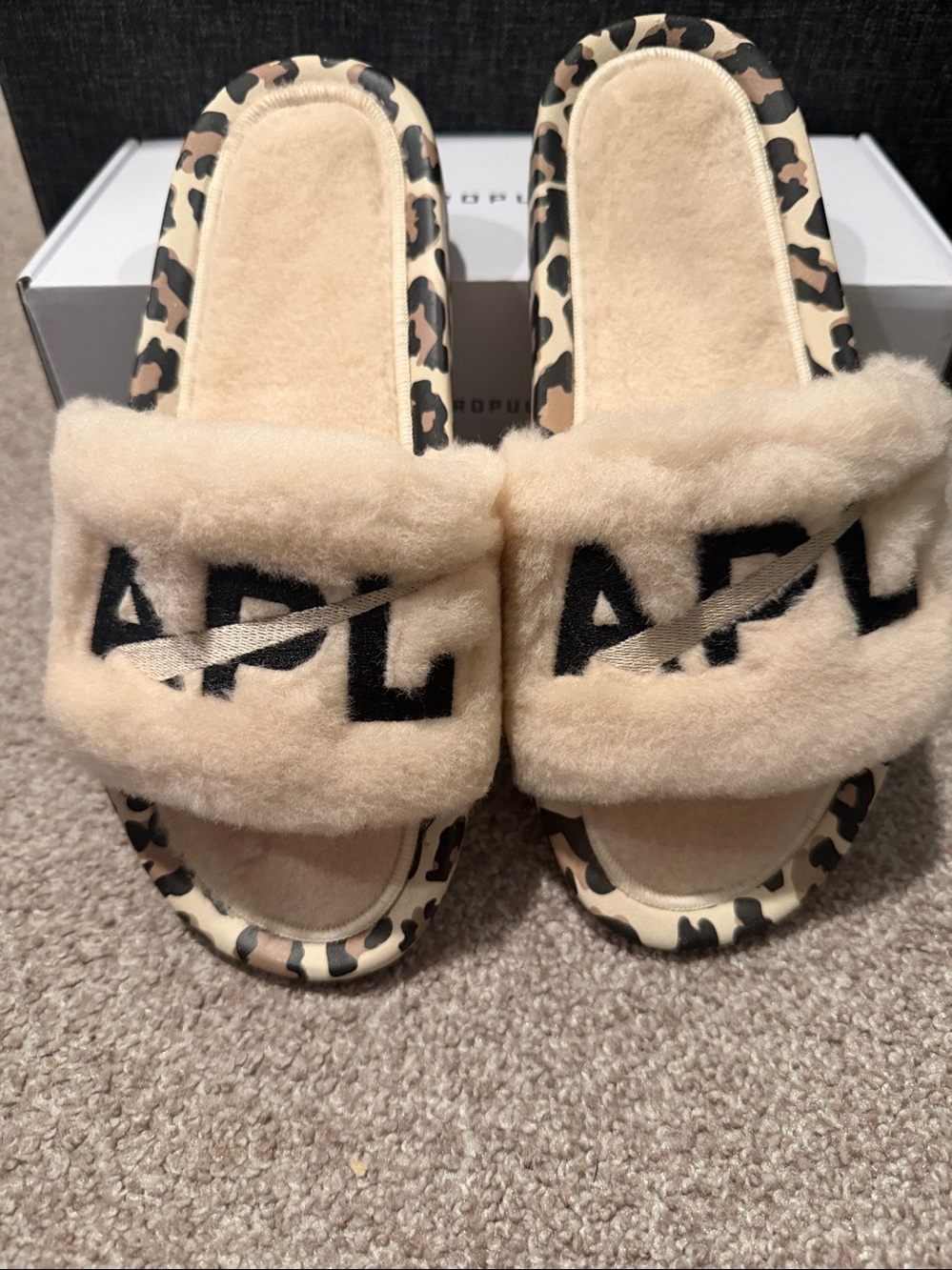 APL Women’s Shearling Slides Parchment Black Leopard Shearling size 7 NEW